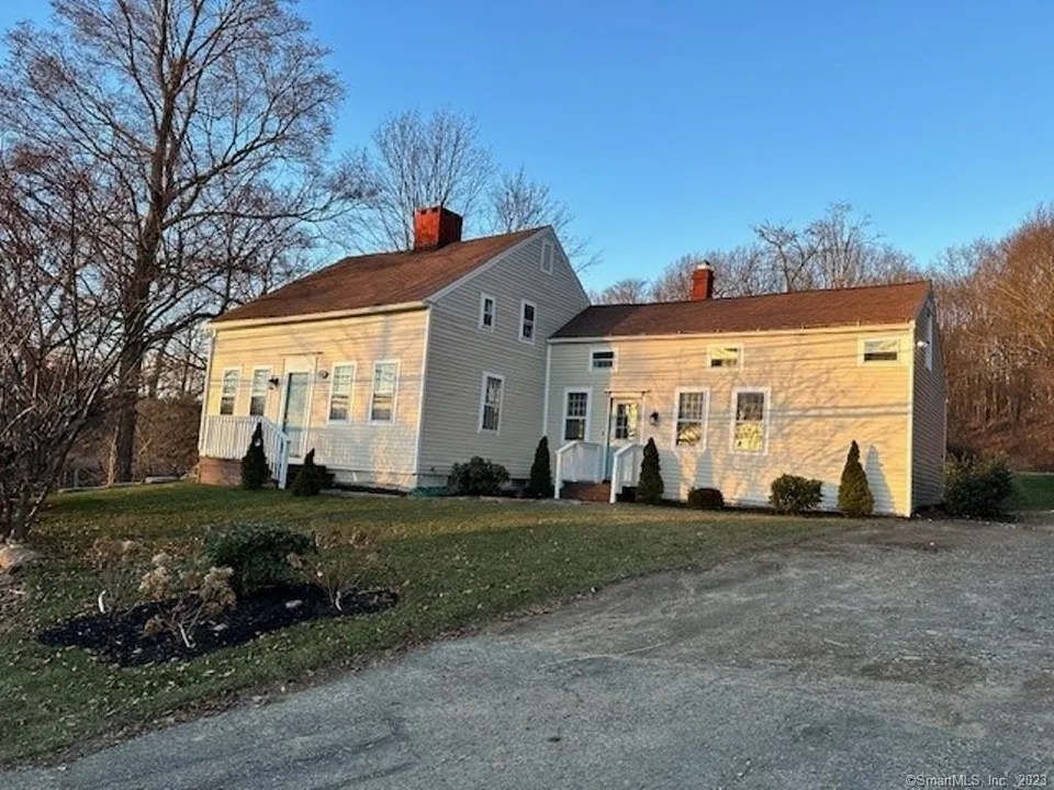 49 Center St, Wolcott, CT 06716