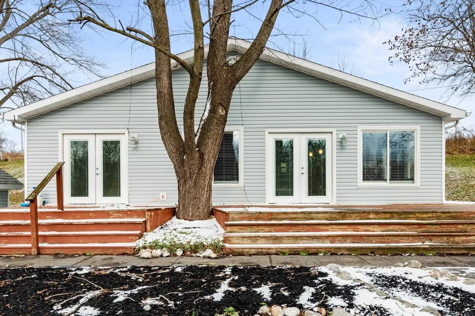 200 N Mohee Dr, Hartford City, IN 47348