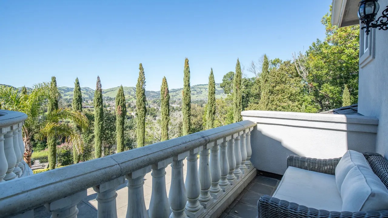 For Sale 65 Miwok Dr, Novato, CA 94947