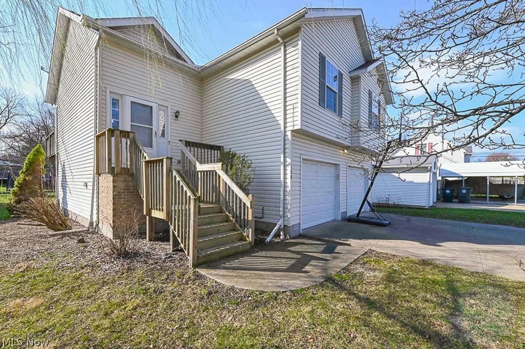 For Sale 198 Akers Ave, Akron, OH 44312