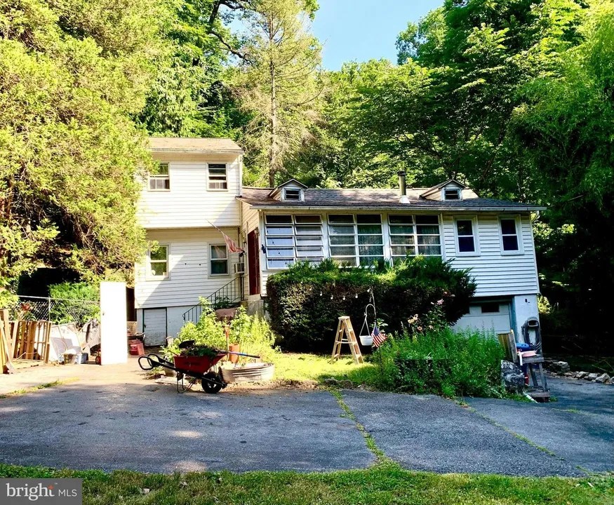 For Sale 108A Spook Ln, Reading, PA 19606