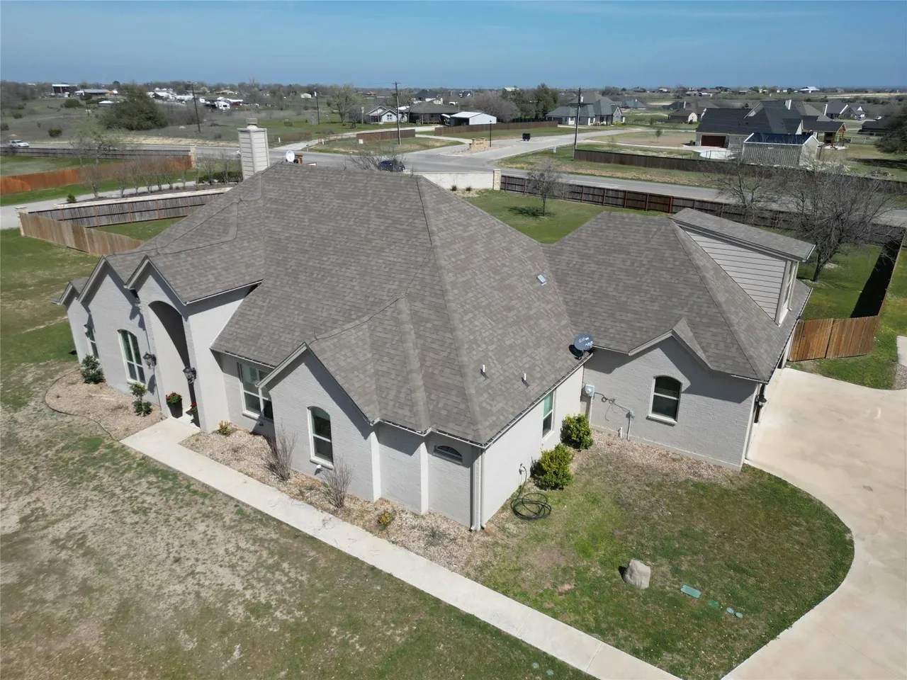 For Sale 114 North Star Crossing Ln, Weatherford, TX 76088