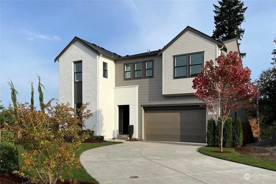 13702 SE 84th St Unit 9, Newcastle, WA 98059 2,799,900