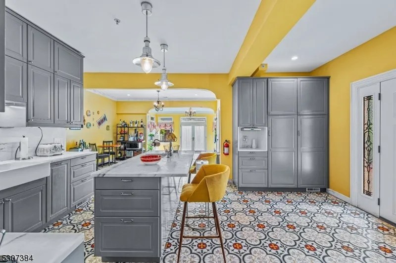 For Sale 163 S Bridge St, Somerville, NJ 08876