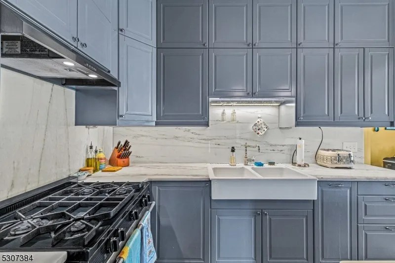 For Sale 163 S Bridge St, Somerville, NJ 08876