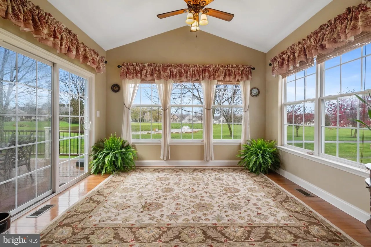 For Sale 2004 Kingsview Rd, Macungie, PA 18062