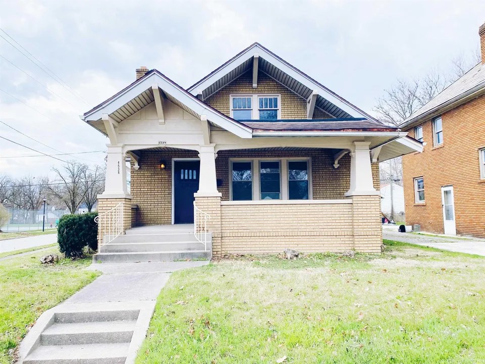 4538 S Lafayette St, Fort Wayne, IN 46806