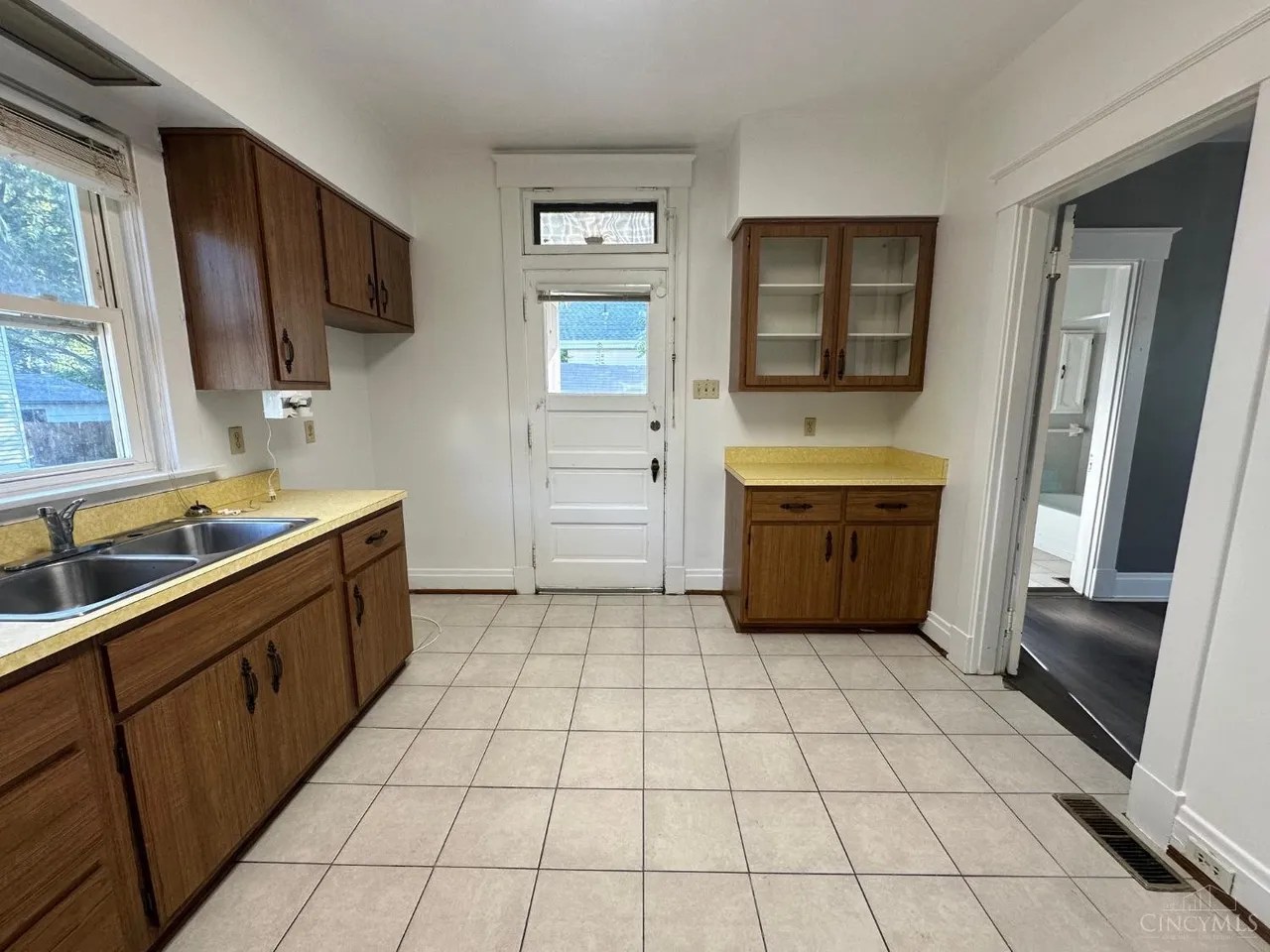 For Sale 332 Arlington Ave, Lockland, OH 45215