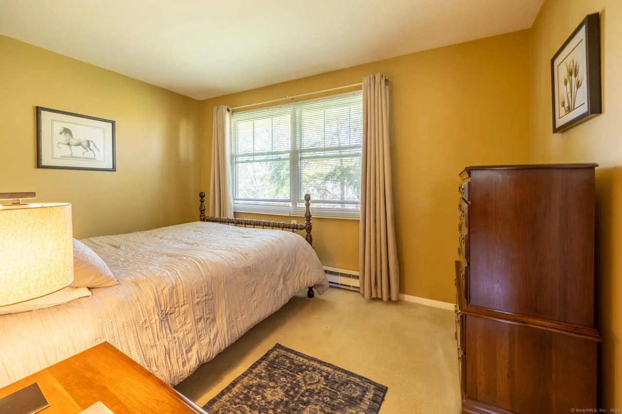 For Sale 466 Juniper Ln, Cheshire, CT 06410