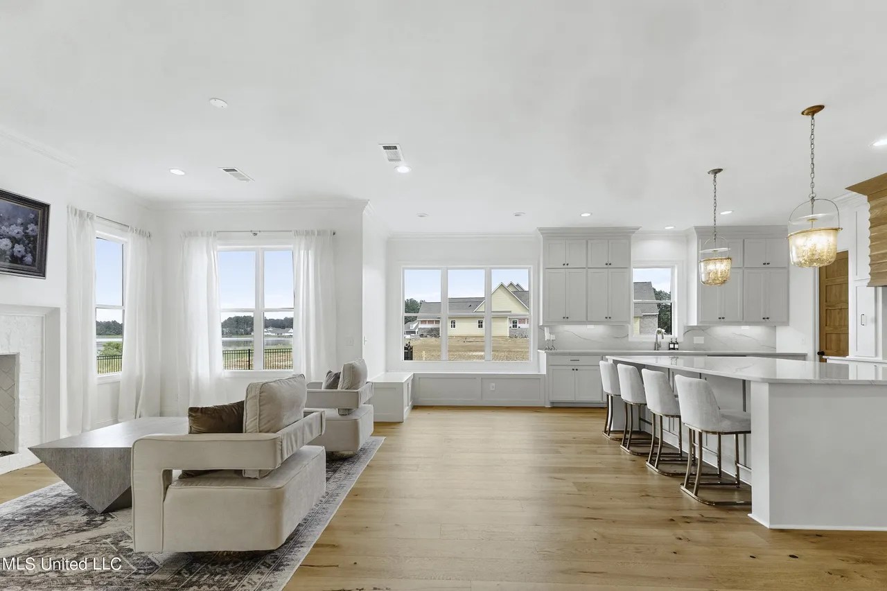 For Sale 166 Westlake Cir, Madison, MS 39110