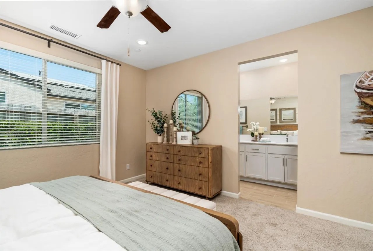 For Sale 1183 Elevations Way W, Madera, CA 93636