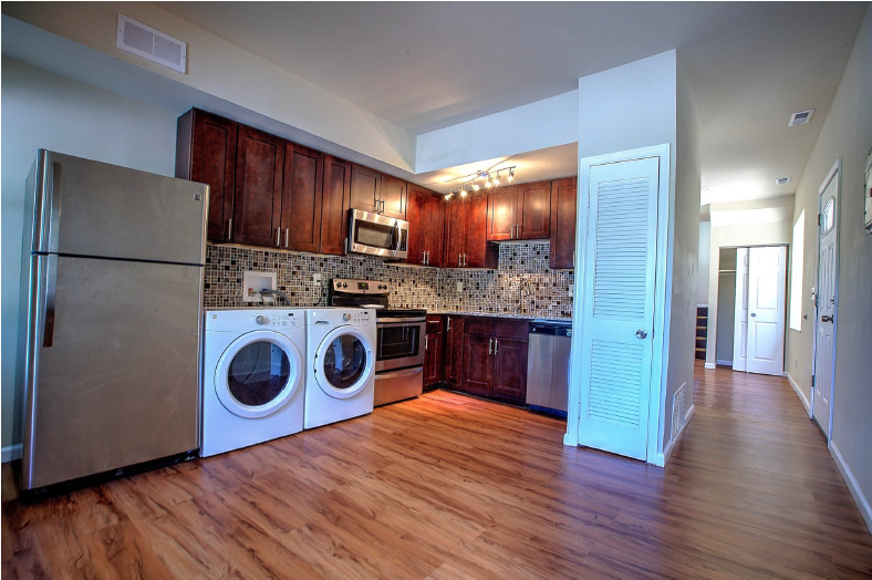 Menard Townhomes Apartment Advisors of America