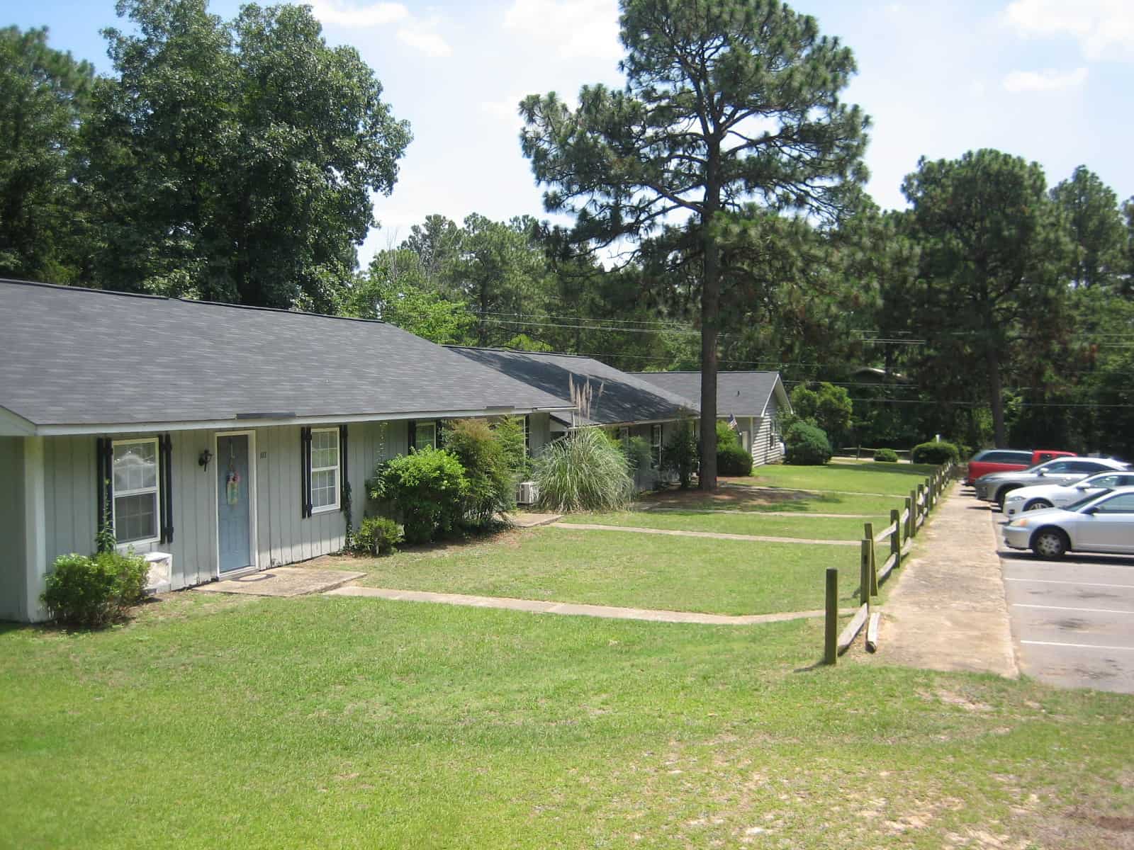 Longview Apartments APARTMENT CORE