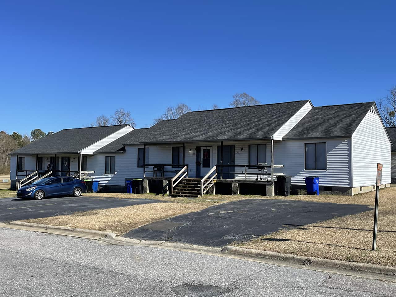 Hilldale Apartments APARTMENT CORE