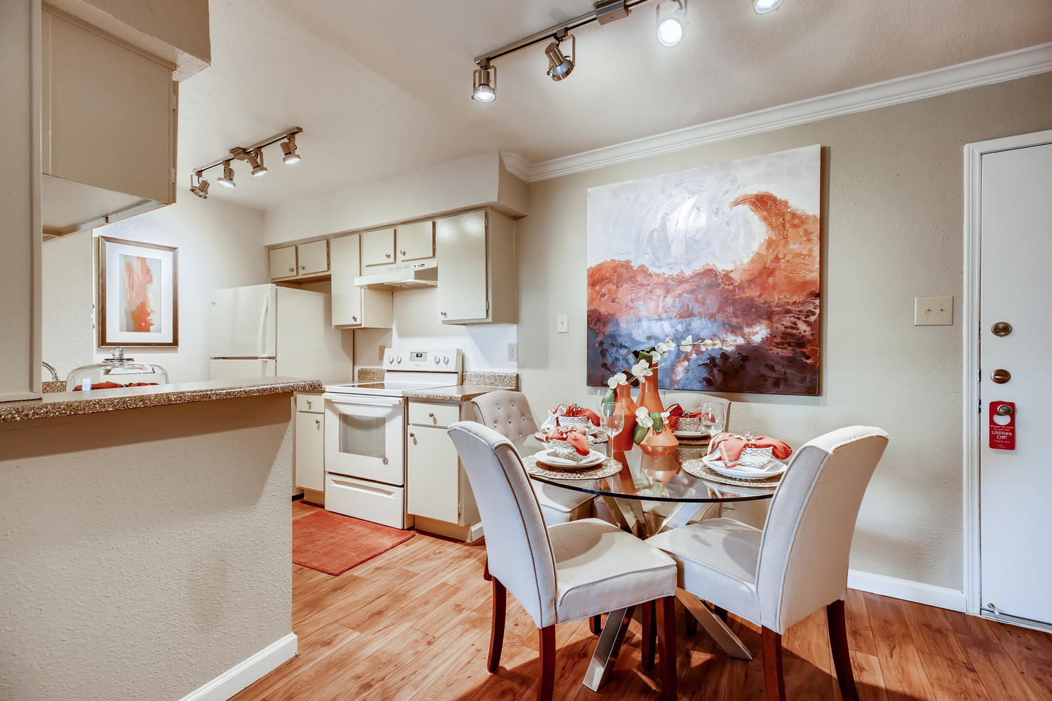 Galleria Luxury Apartments 77057 Houston Apartment Locators with a