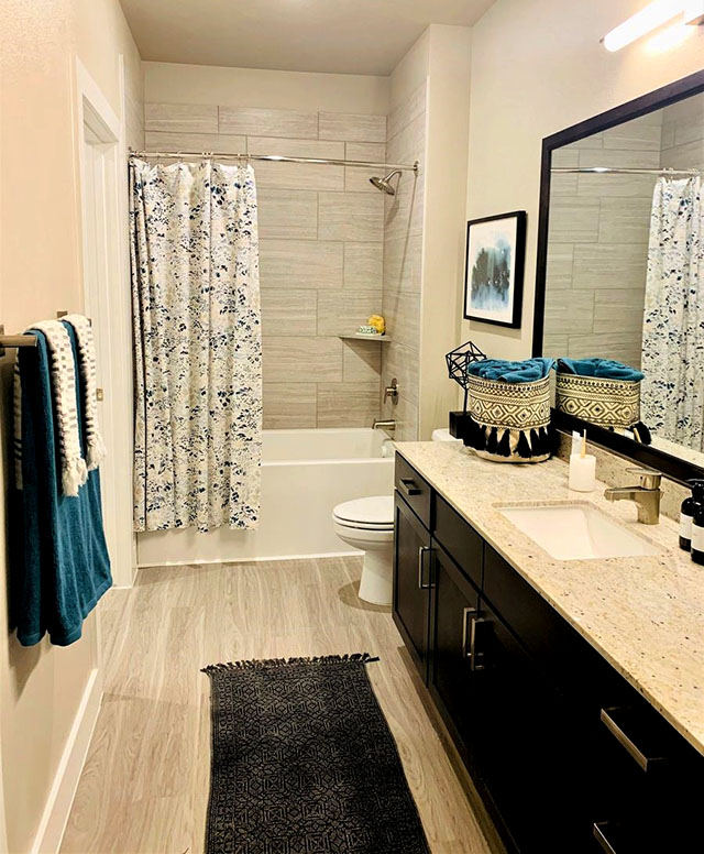 Brand NEW Lux Apartments in Clear Lake w/ Boat & Trailer Parking! 2