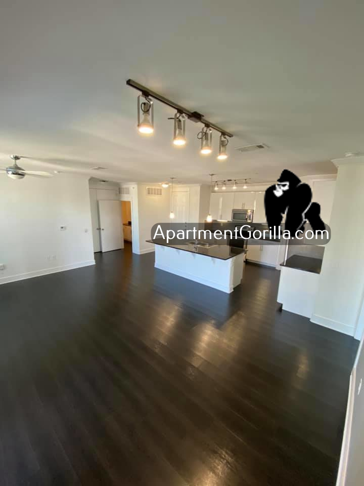 Clear Lake / Seabrook Luxury 2 Bedroom Just Listed *6 Weeks Free