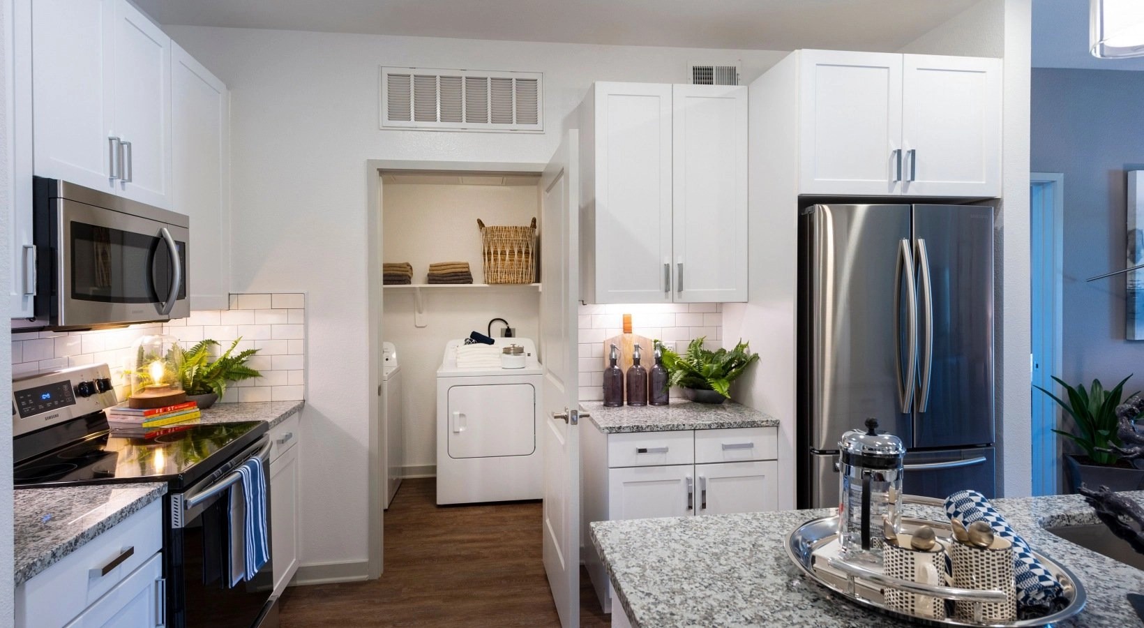 Houston Sugarland NEW Luxury Apartments Bad Credit / Broken Lease