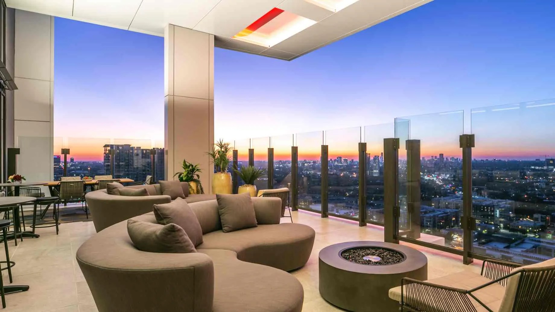 JUST LEASED!! Midtown Luxury High Rise Houston TX 1,500 Off 1st