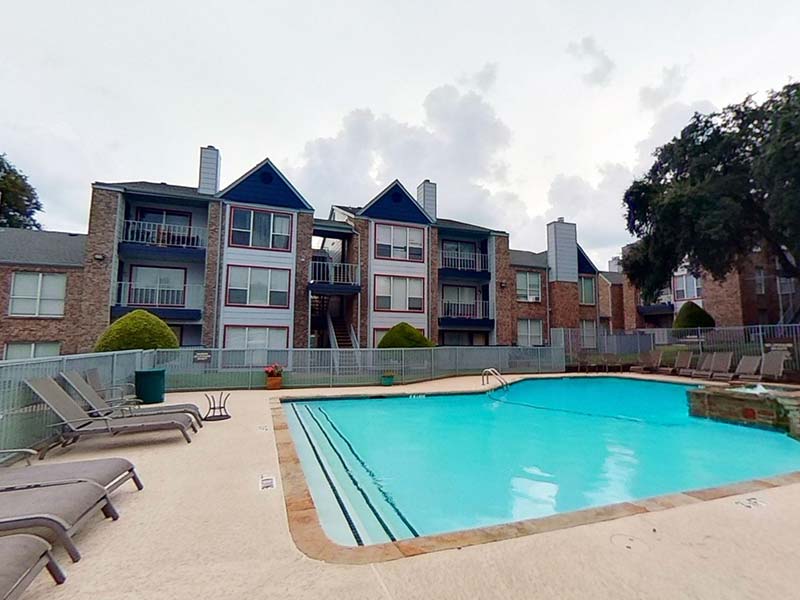 Eldorado Apartments in North Dallas 1 and 2 bedroom available