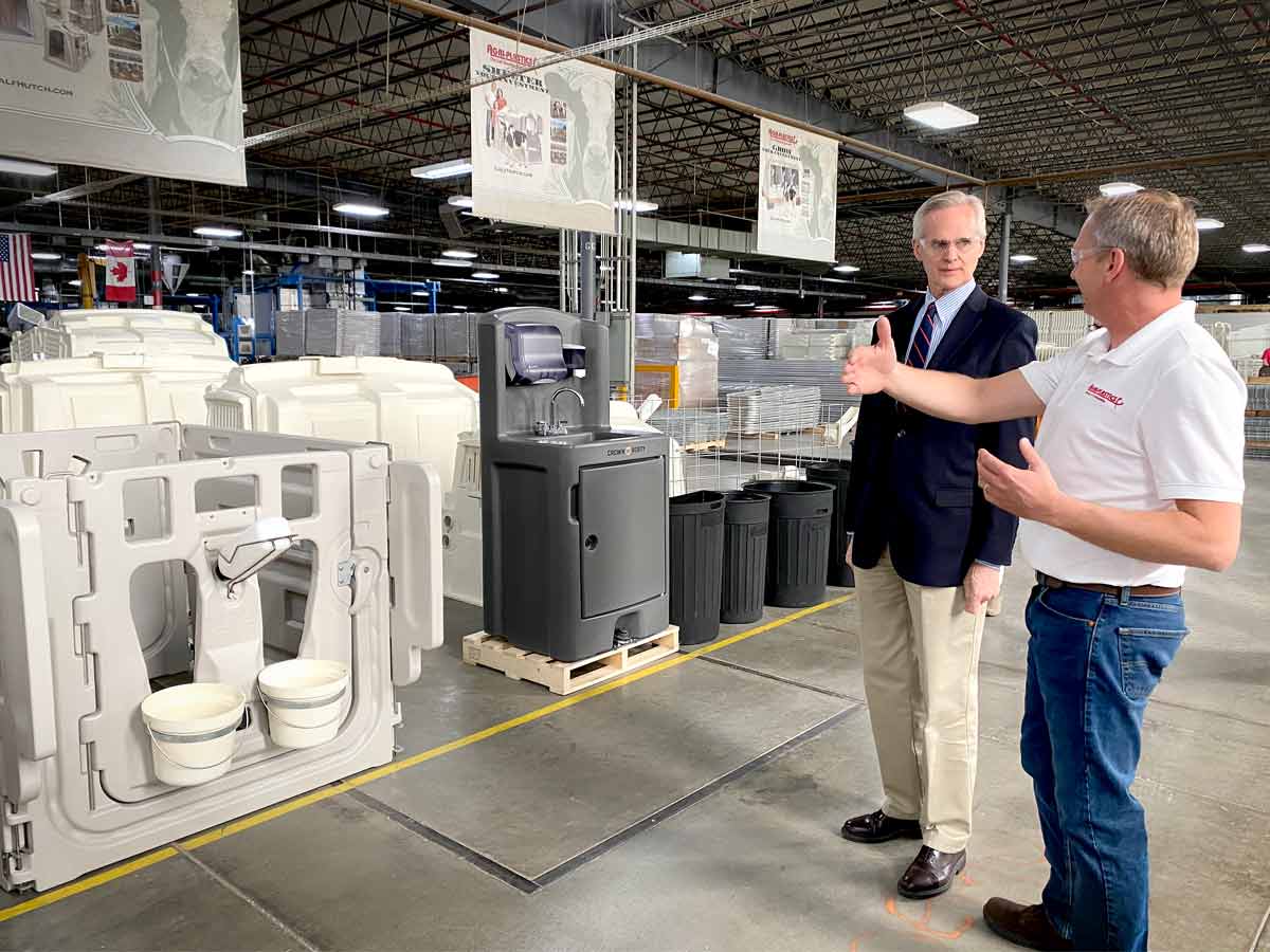 Lt. Governor Mike Foley Visits AgriPlastics AP Custom Rotomolding