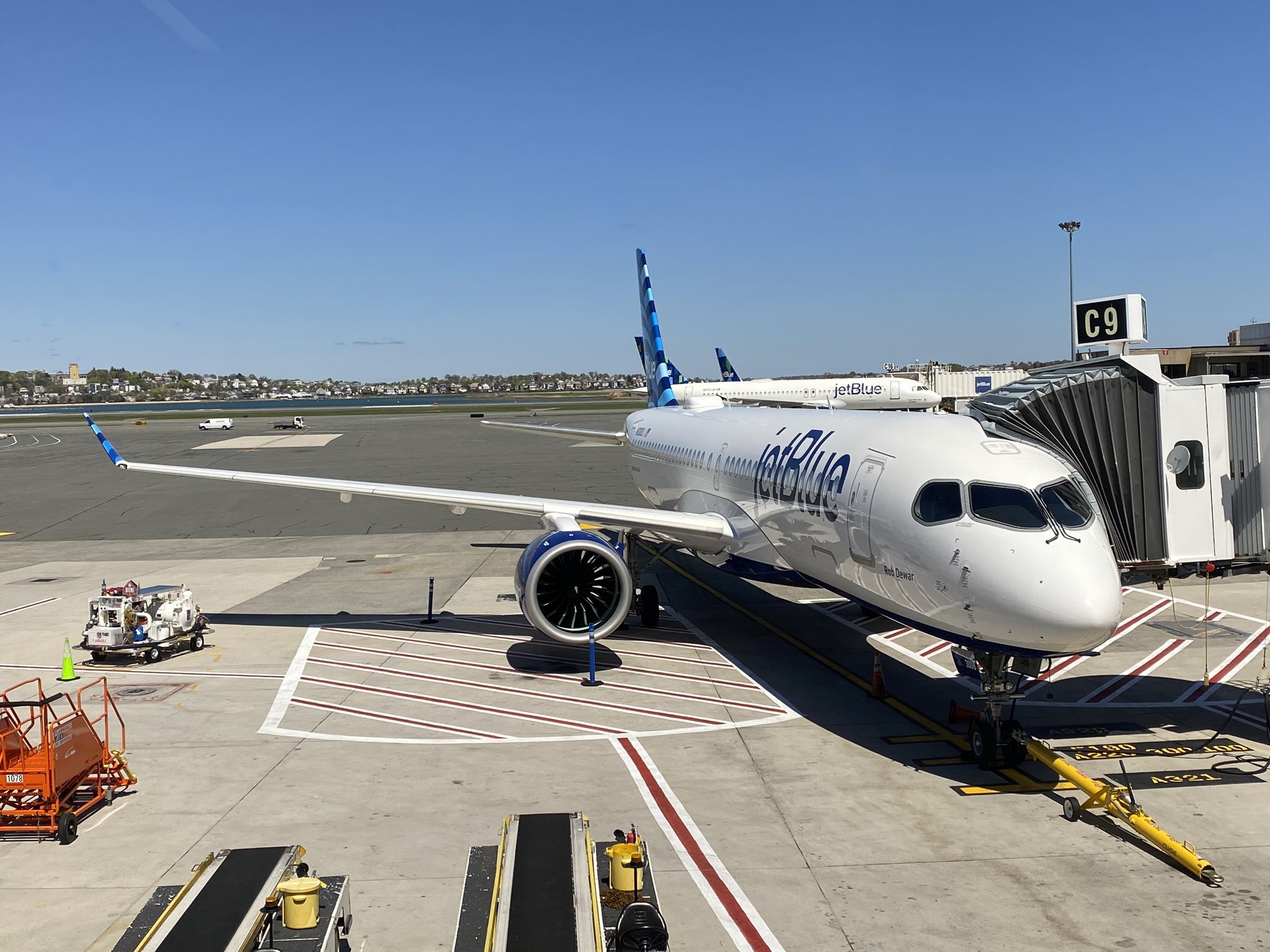 [PHOTOS] JetBlue First “Baby Bus” at Boston Base APEX