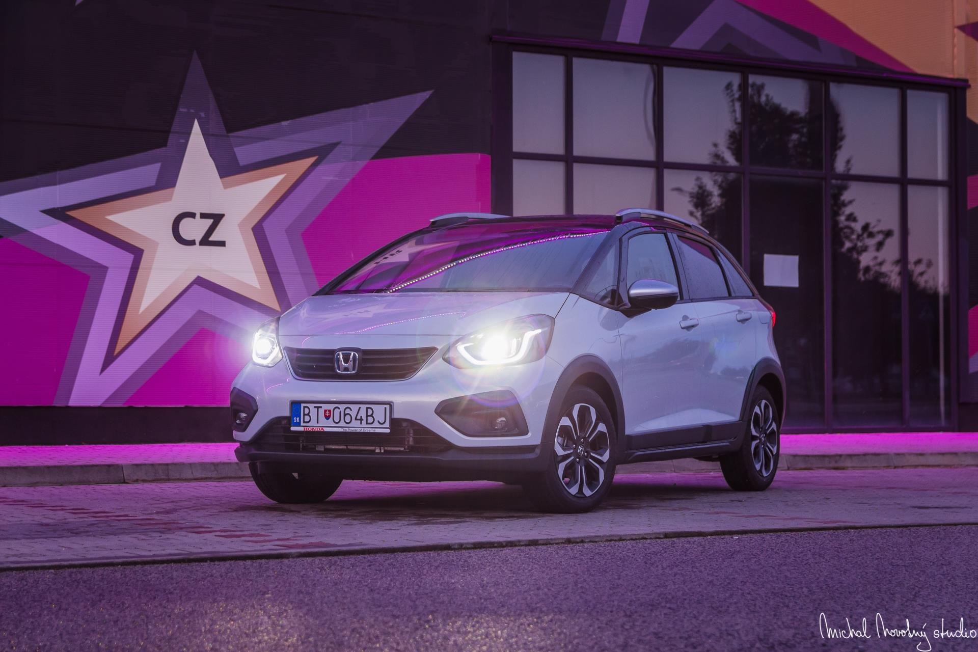Honda Jazz Crosstar enchante par l’espace et la consommation ApexAuto
