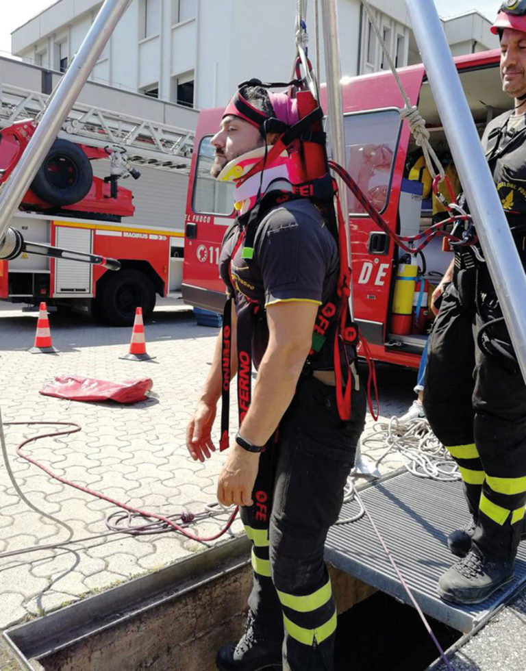 Ferno XT Pro Confinedspace rescue Asia Pacific Fire