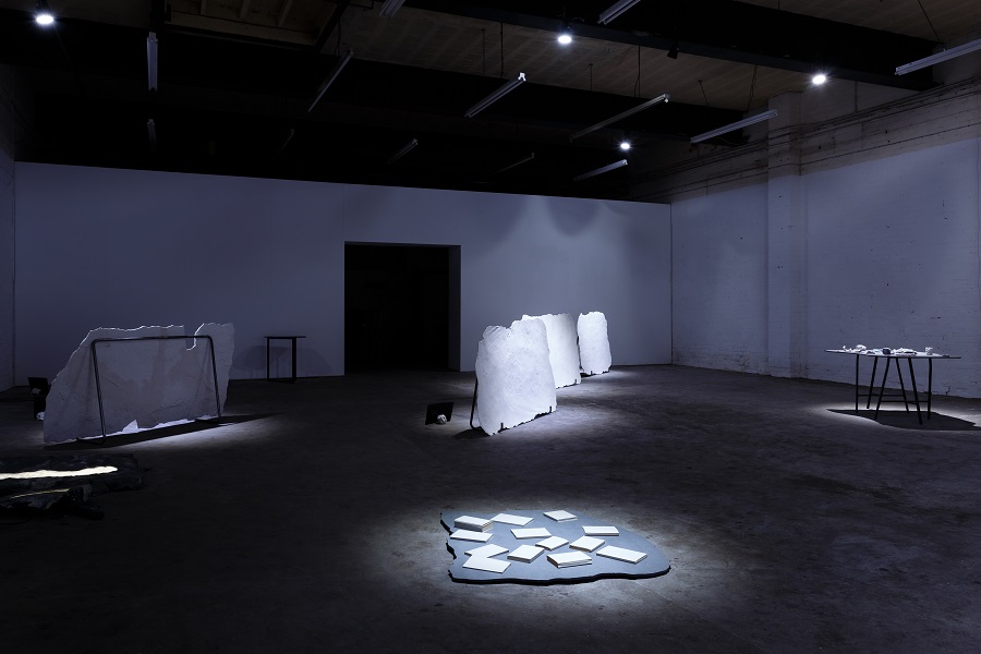 Joanne Masding stuffs wander off, a shape steps in Two Queens