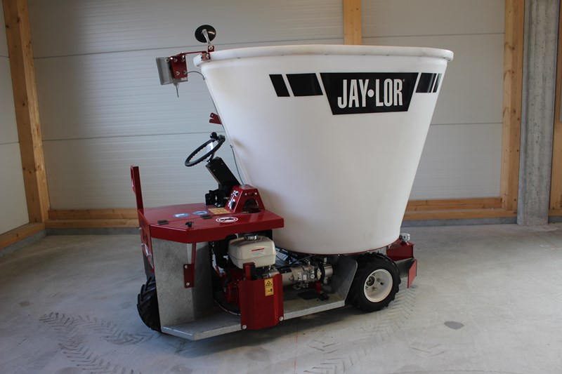 Futtermischwagen / Selbstfahrer JAYLOR 5050