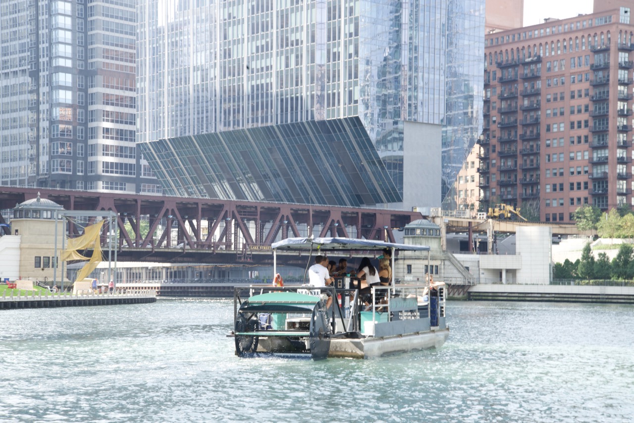 Chicago Cycleboats Chicago River Tours Attractions Private Charters
