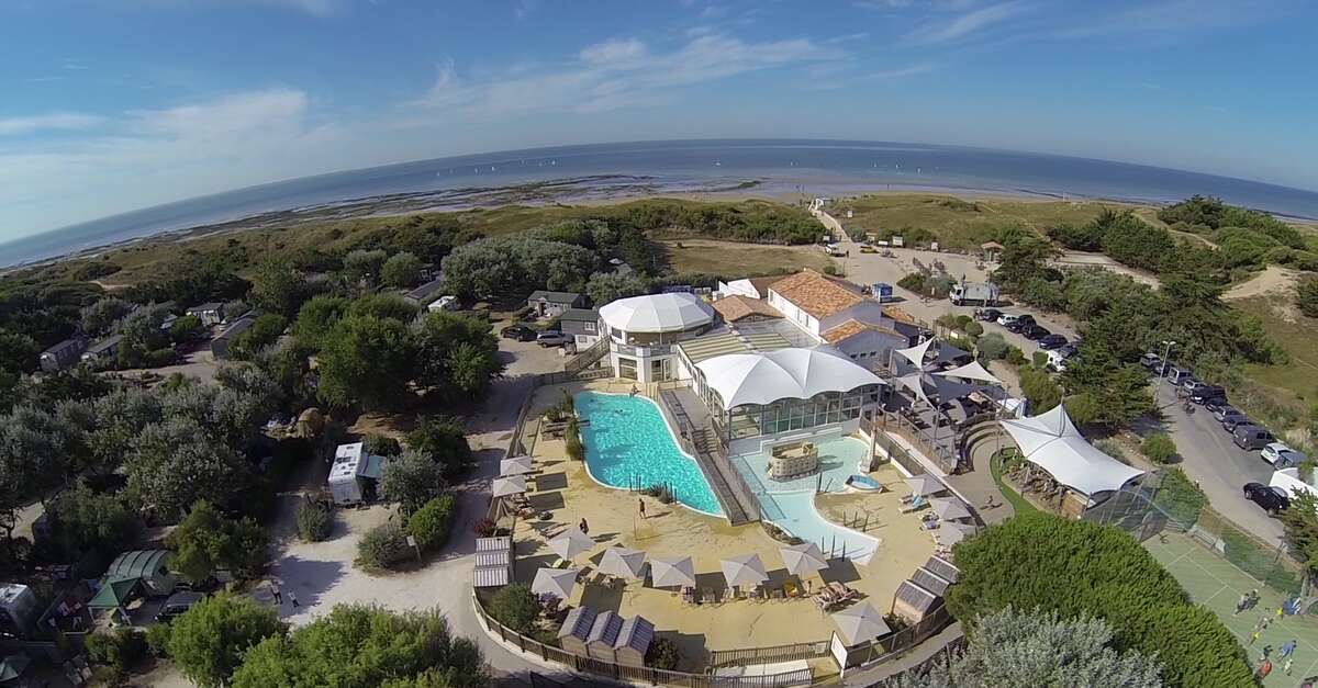 CAMPING SUNELIA INTERLUDE Terrain de camping classé Le BoisPlage