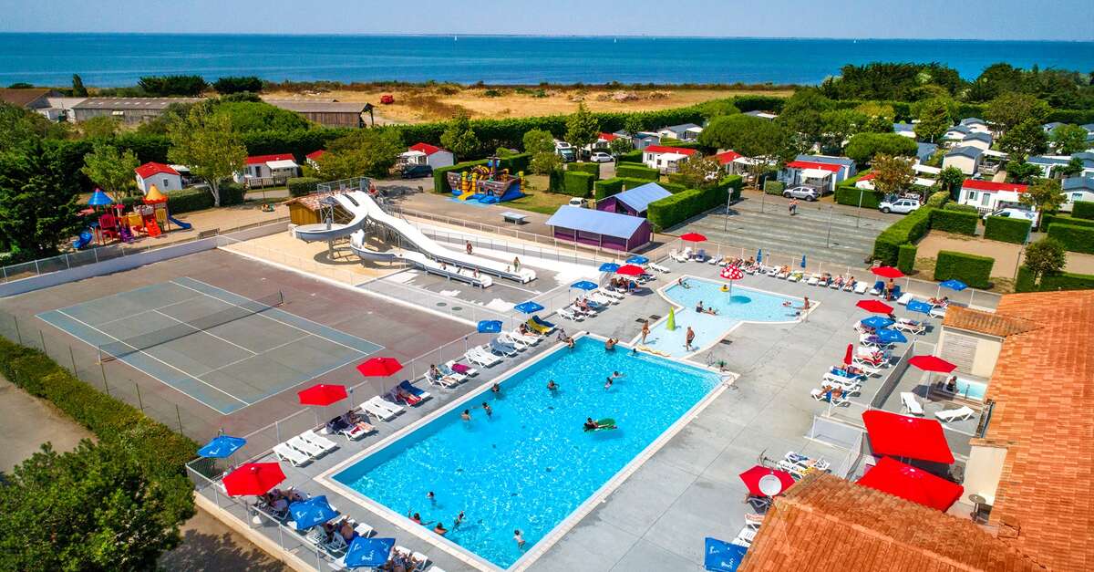 FLOWER CAMPING LES ILATES Terrain de camping classé Loix