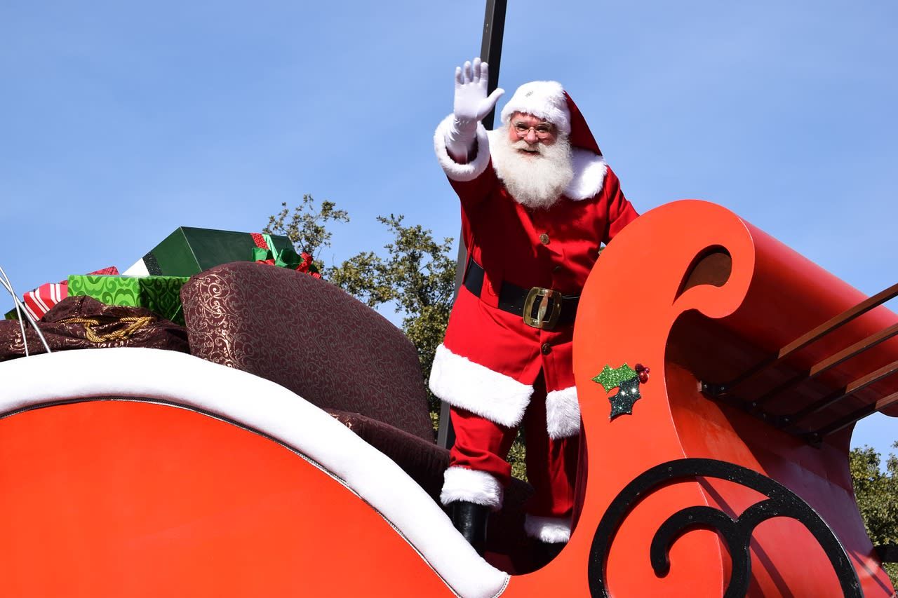 Christmas On Main Savannah Tn 2024 10 Spots Around Savannah for Santa Sightings