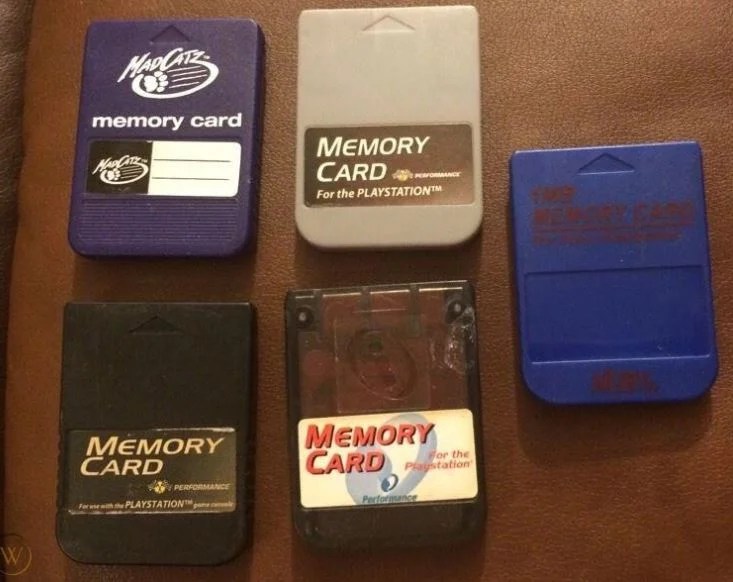 5 Versi Memory Card PlayStation 1 yang Populer, Kamu Punya yang Mana