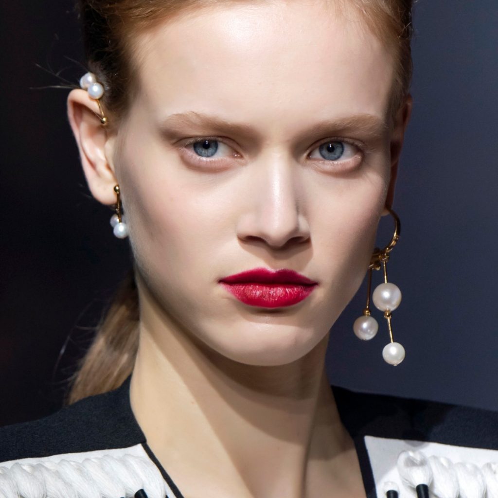 The Biggest Accessory Trends For Fall ELLE Canada Magazine Beauty, Fashion and Lifestyle