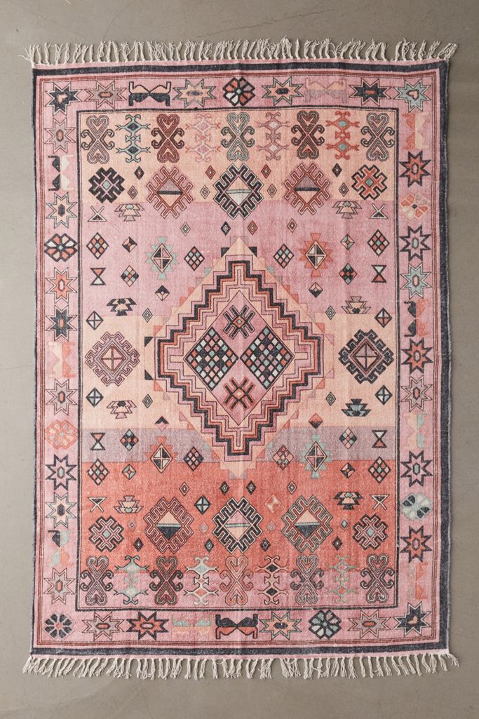 ELLE TOP 8 Rugs to Brighten Up Any Room ELLE Canada Magazine