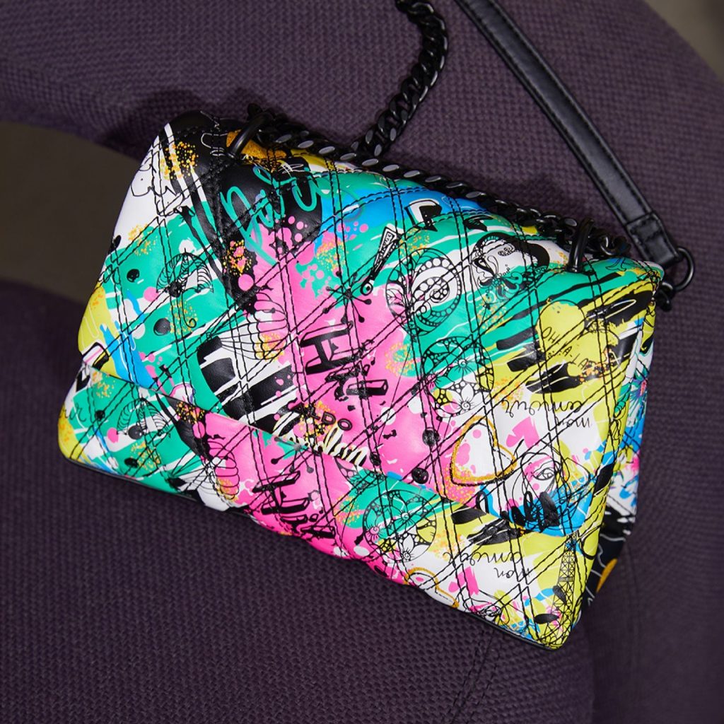 Best Handbags Canada IQS Executive