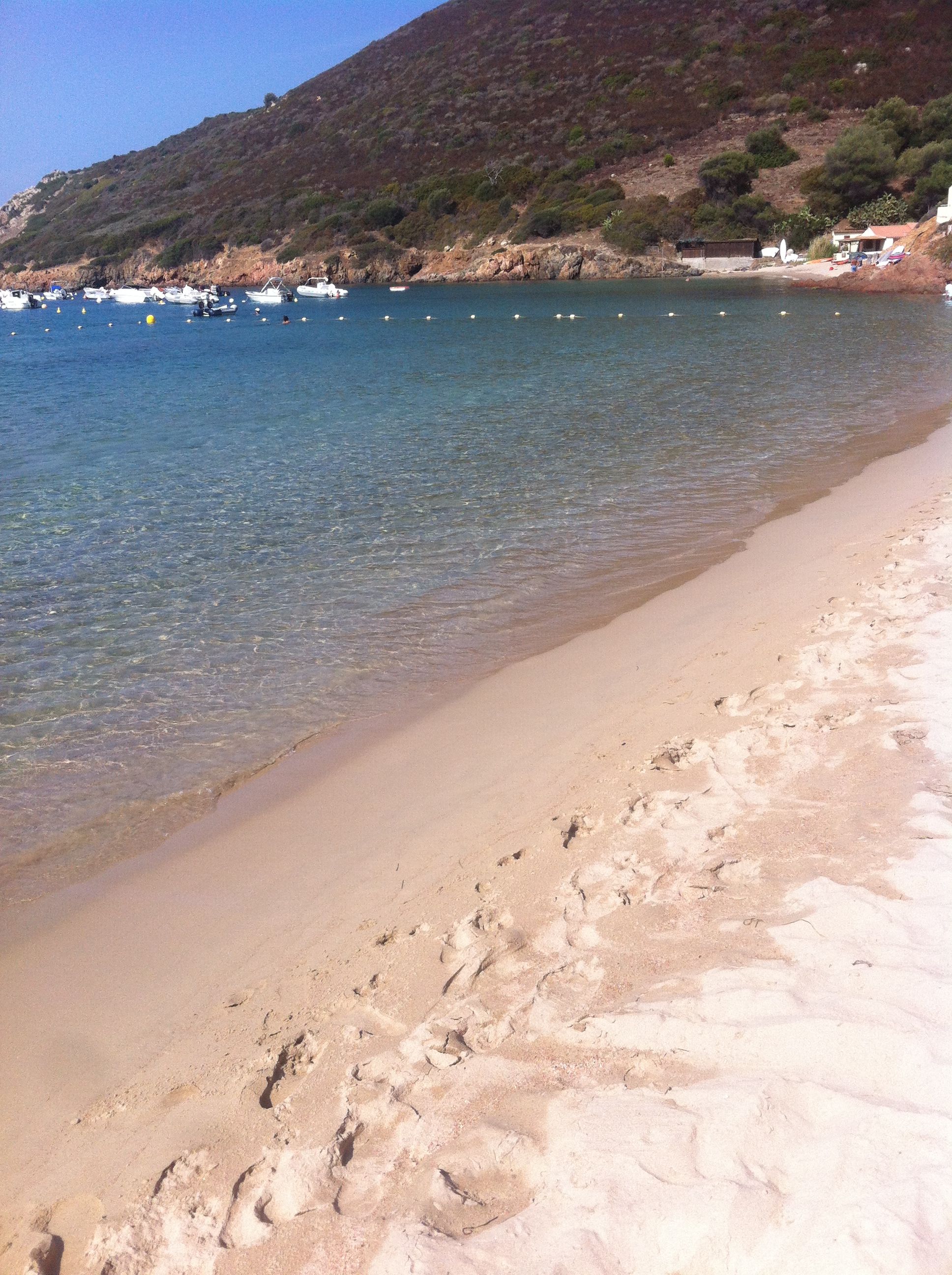 Maison f3 vue mer plage à pied. Golfe de Lava ; 25mn d Ajaccio en corse