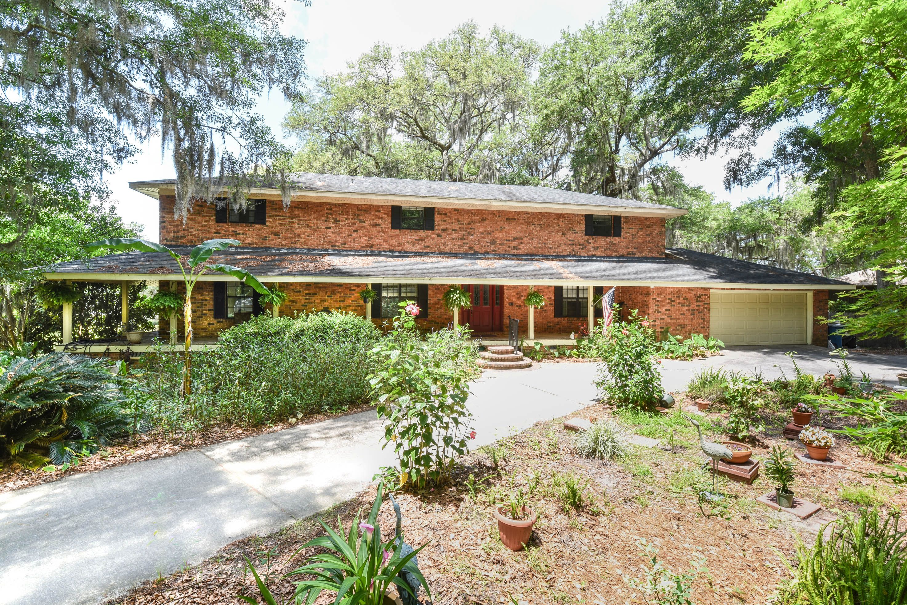 Lovely 2 Story Home on the Tivoli River 22 min from Historic Savannah