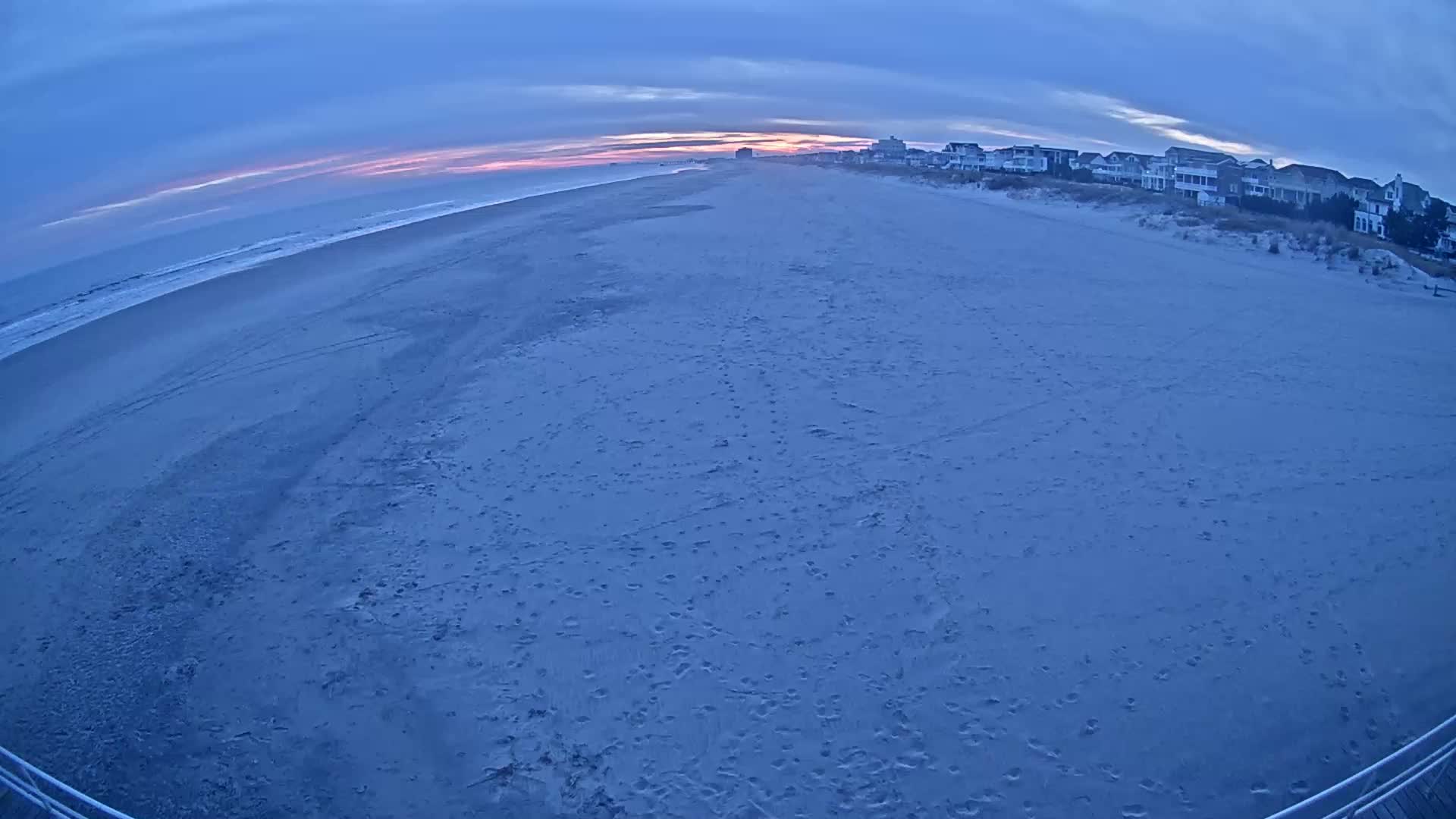 Ventnor City Fishing Pier Looking South