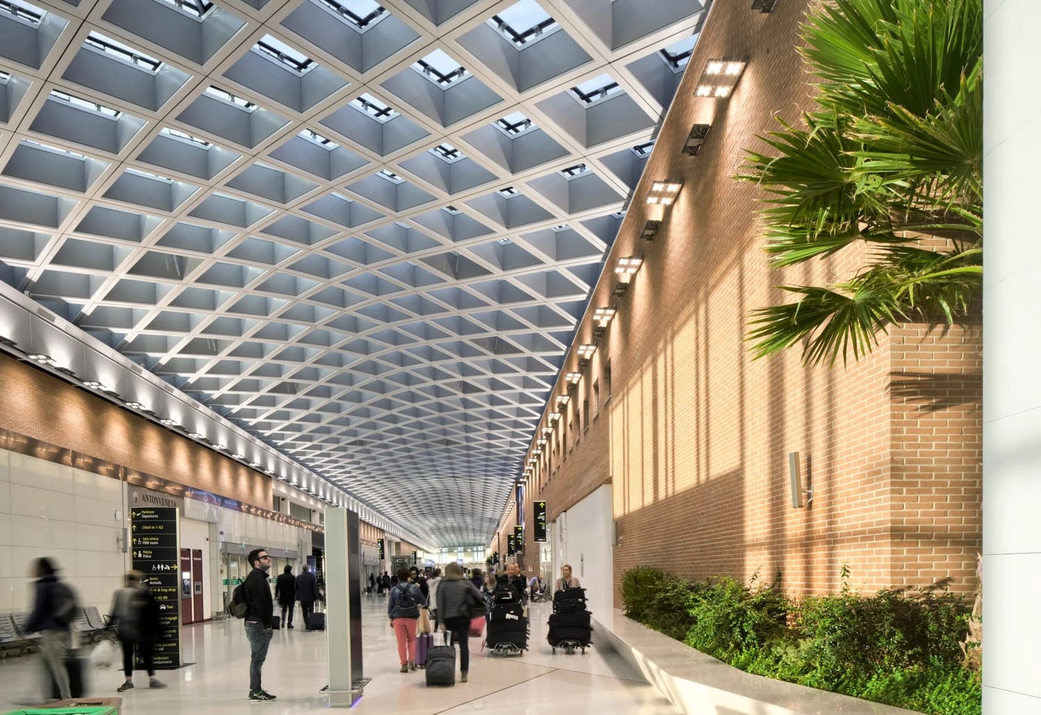 Luggage storage in Venice LugLockers