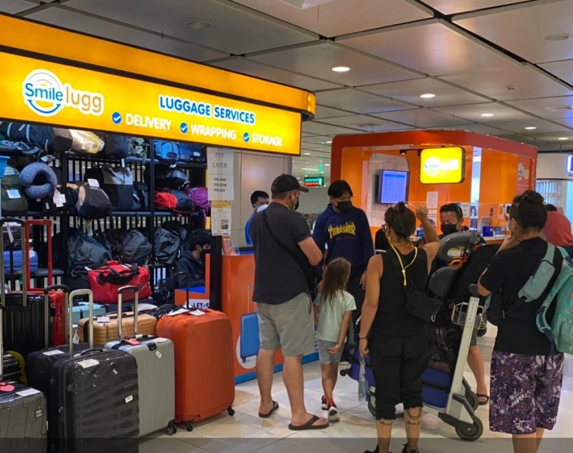 Luggage storage in Bangkok Suvarnabhumi Airport LugLockers