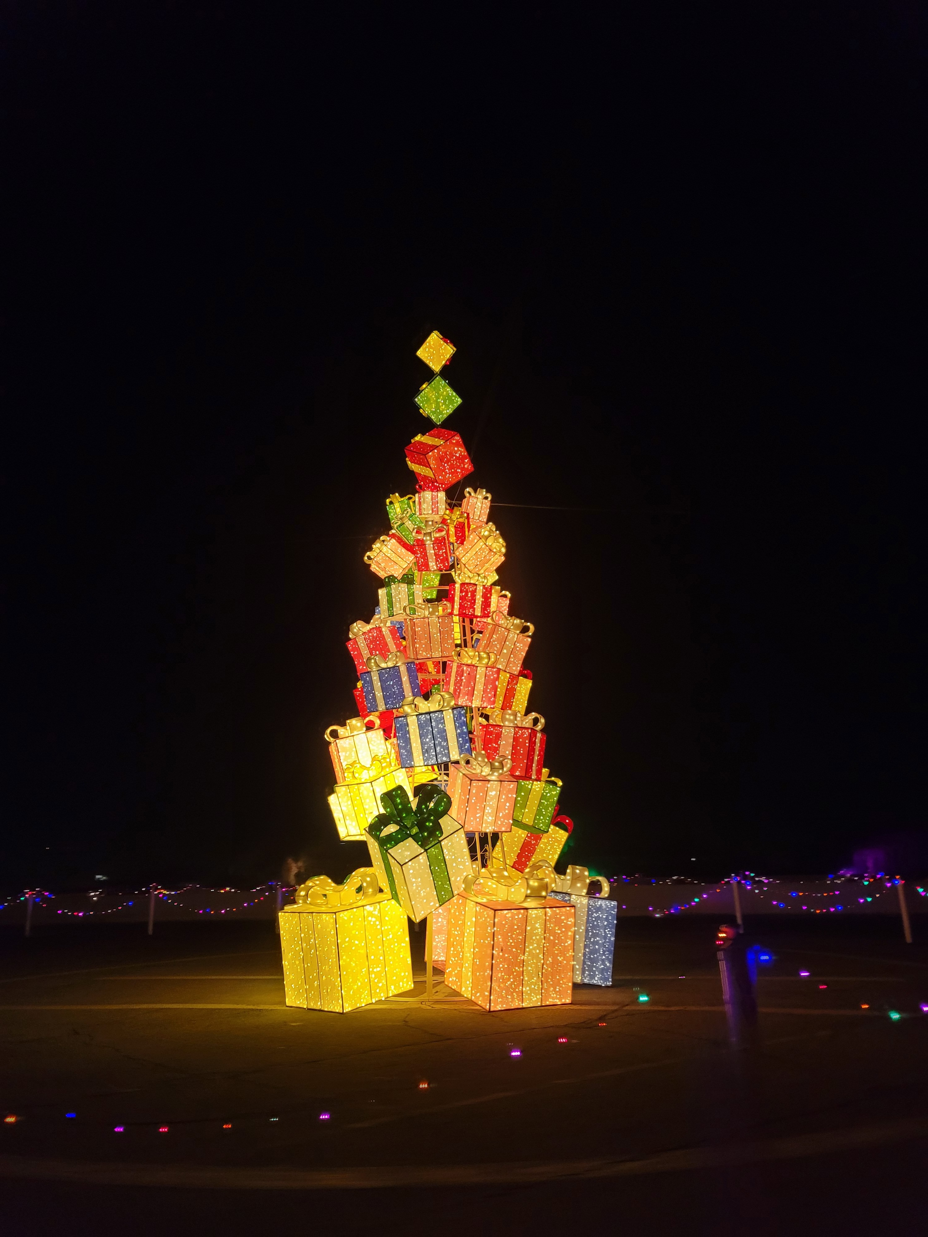 Santa's Speedway Christmas Lights is Back at Irwindale Speedway