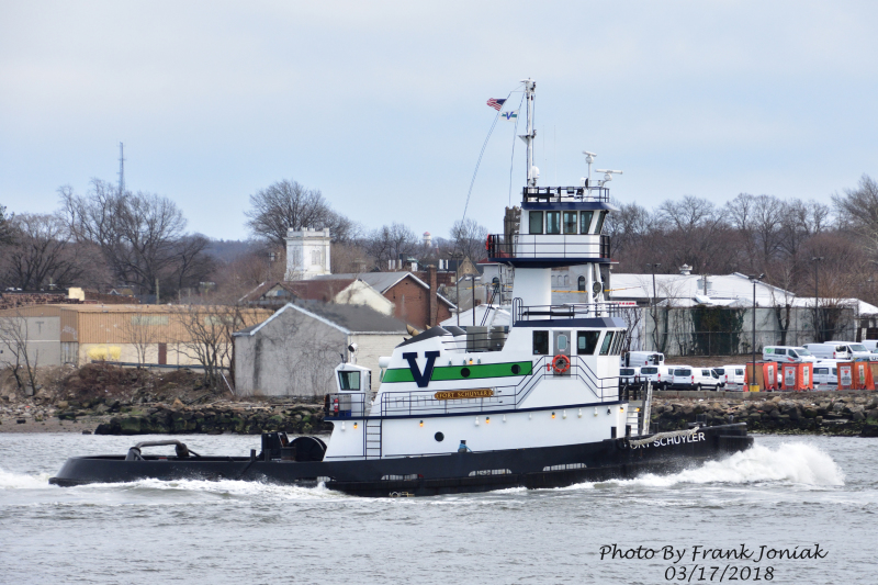 FORT SCHUYLER Tug