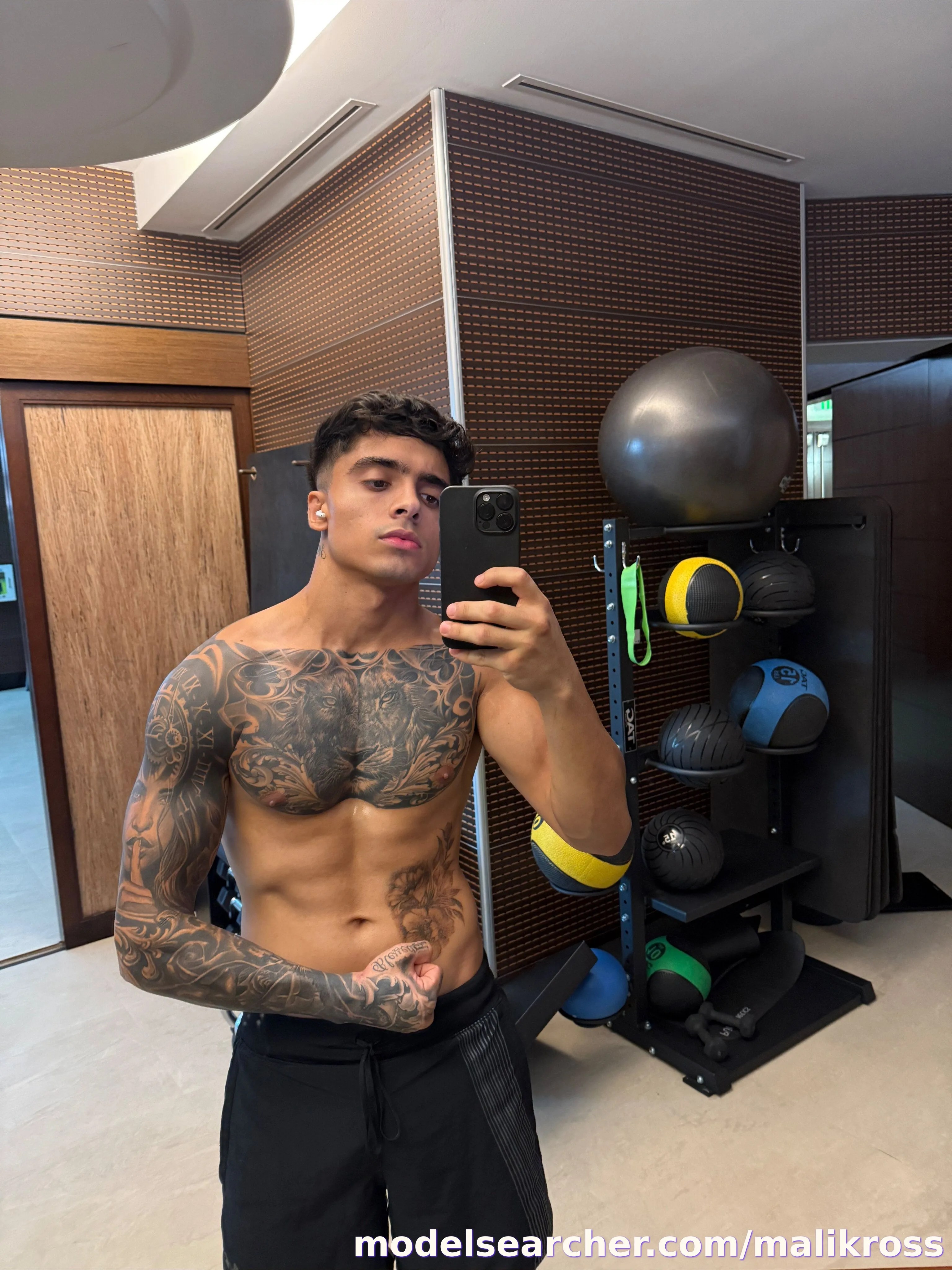 Malik Onlyfans Profile Content - updated October 2025