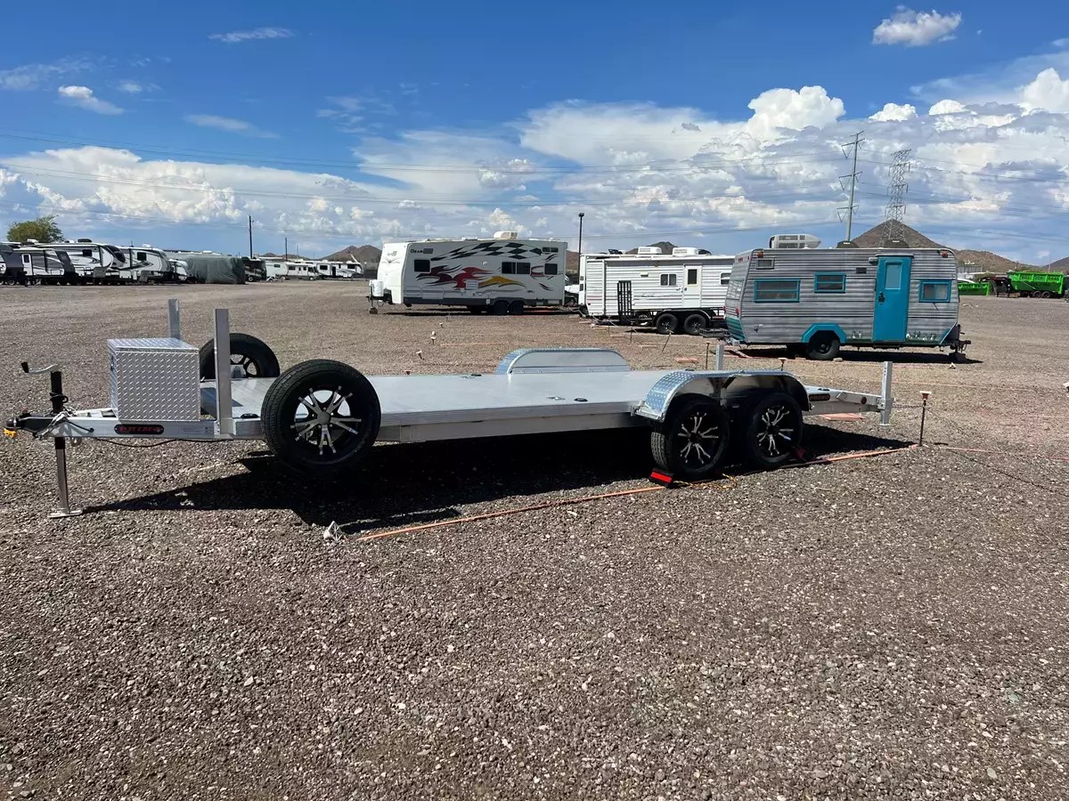 Photo by Charles H. via Neighbors Trailer in Phoenix AZ