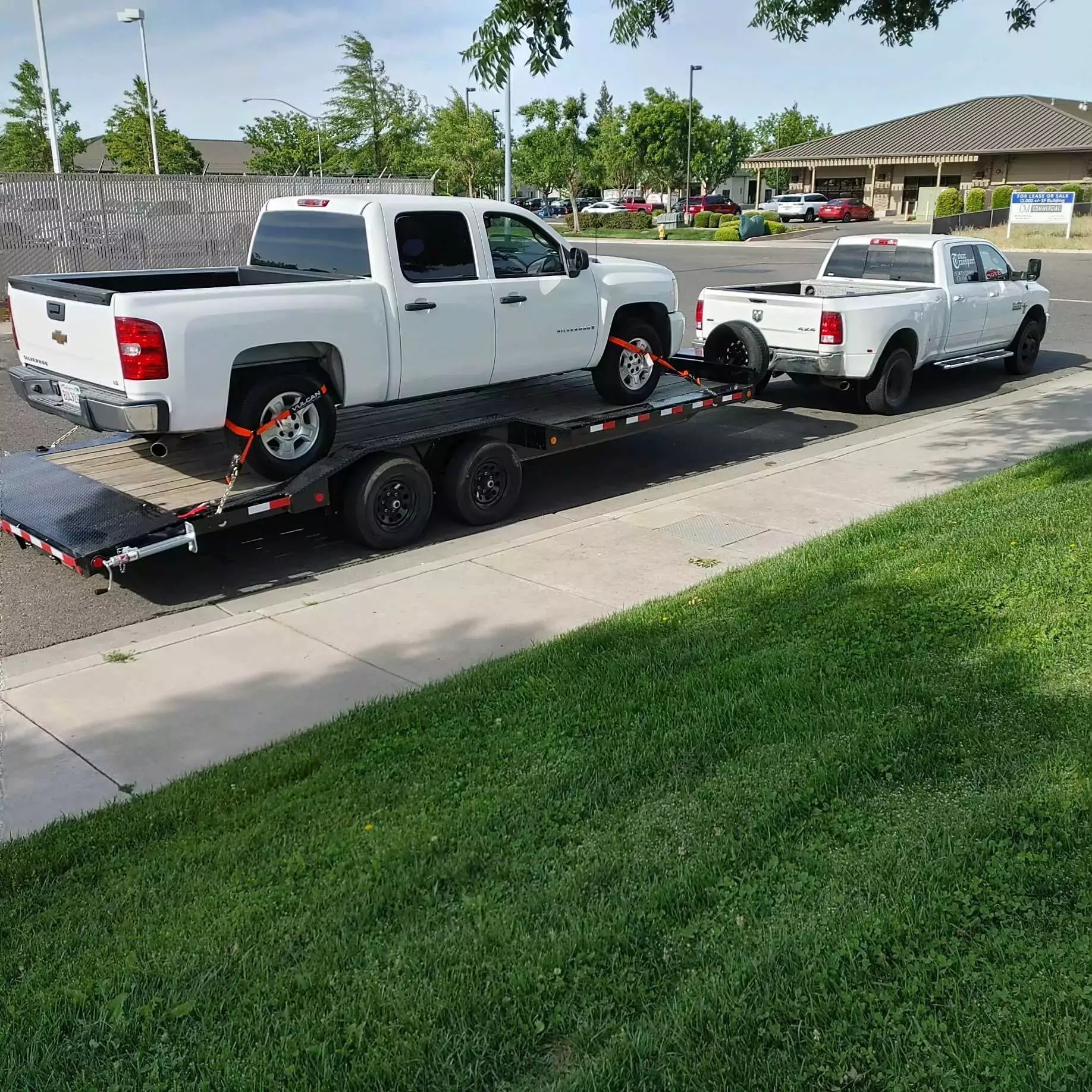 Photo by Cesra M. via Neighbors Trailer in Bakersfield CA