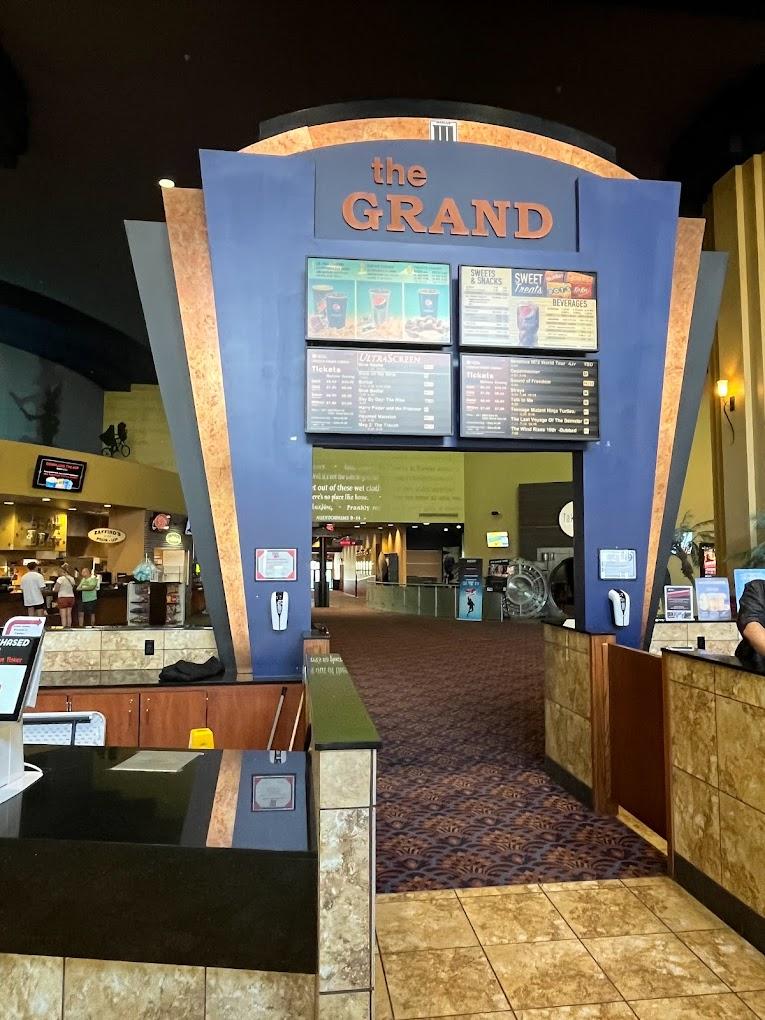 Marcus Lincoln Grand Cinema Showtimes & Tickets