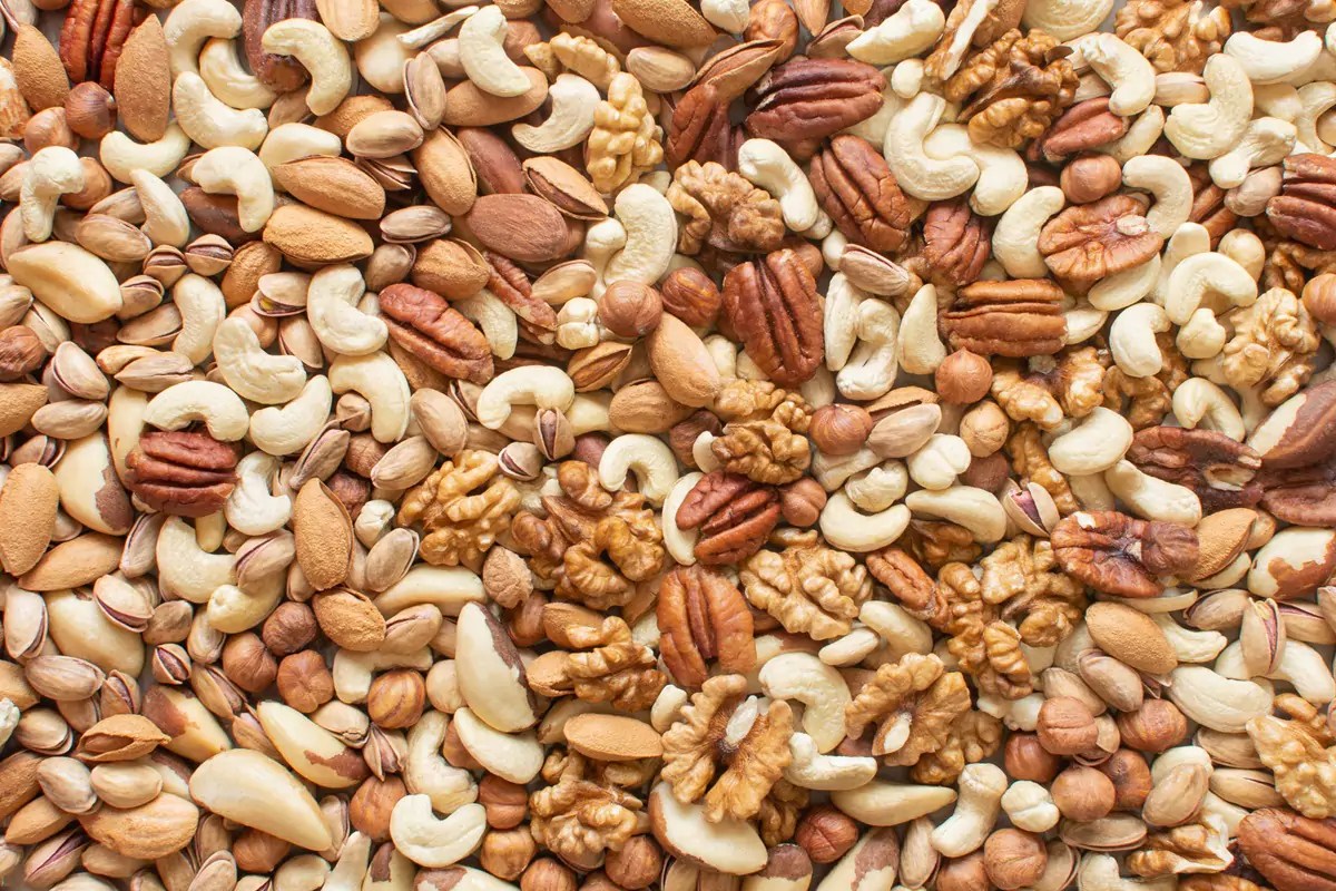 different types of nuts healthy for diabetics